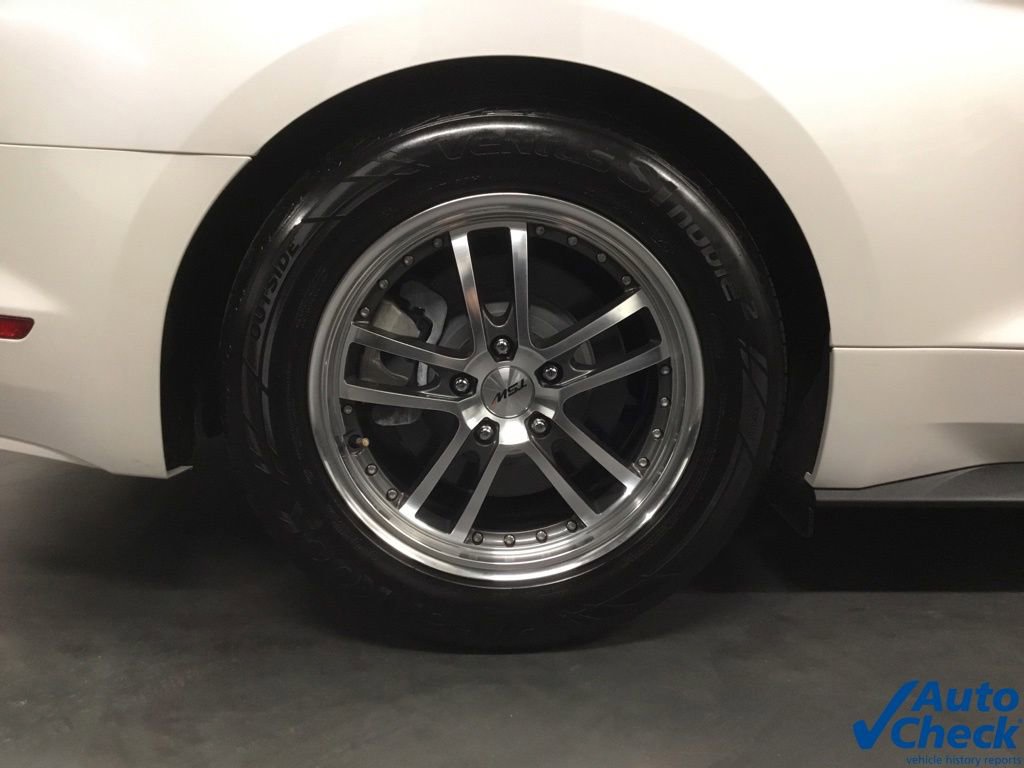 Used 2017 Ford Mustang Convertible image 28