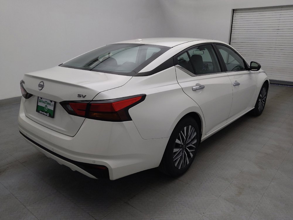 Used 2024 Nissan Altima 2.5 SV image 9