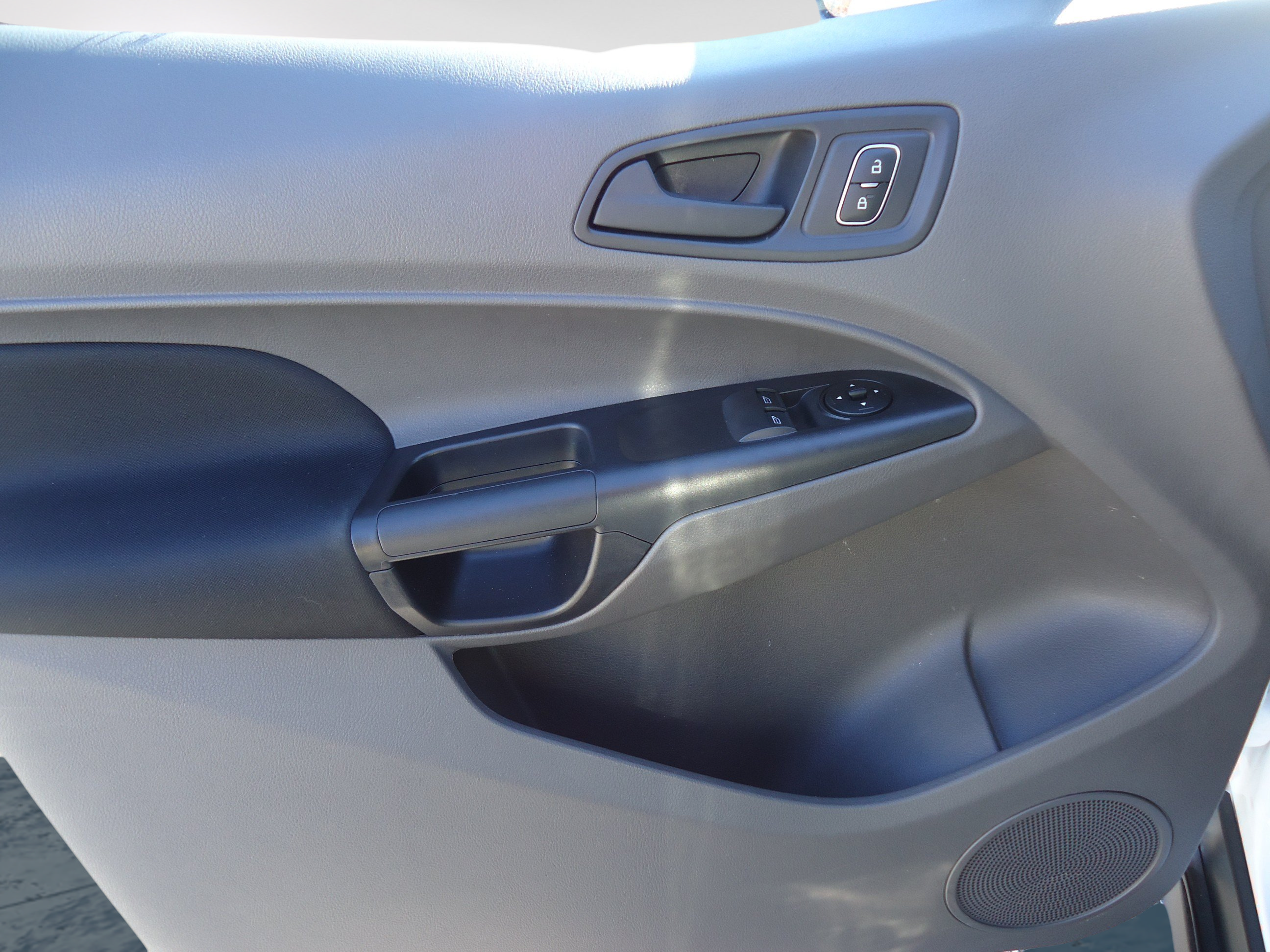 Used 2023 Ford Transit Connect XL FWD image 18
