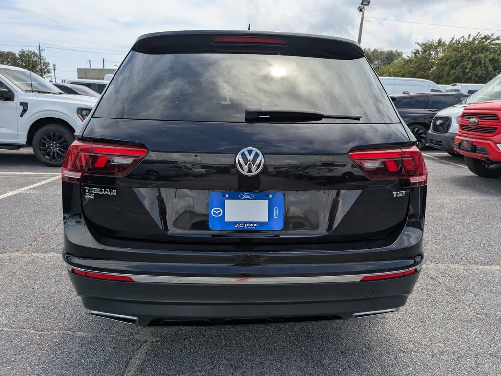 Used 2018 Volkswagen Tiguan SE FWD image 5