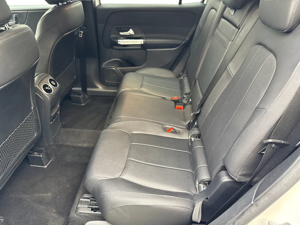 Used 2024 Mercedes-Benz GLB 250 image 31