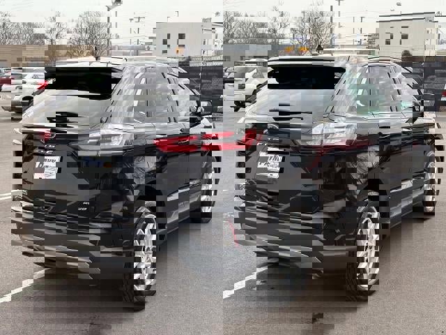 Used 2022 Ford Edge SEL image 29