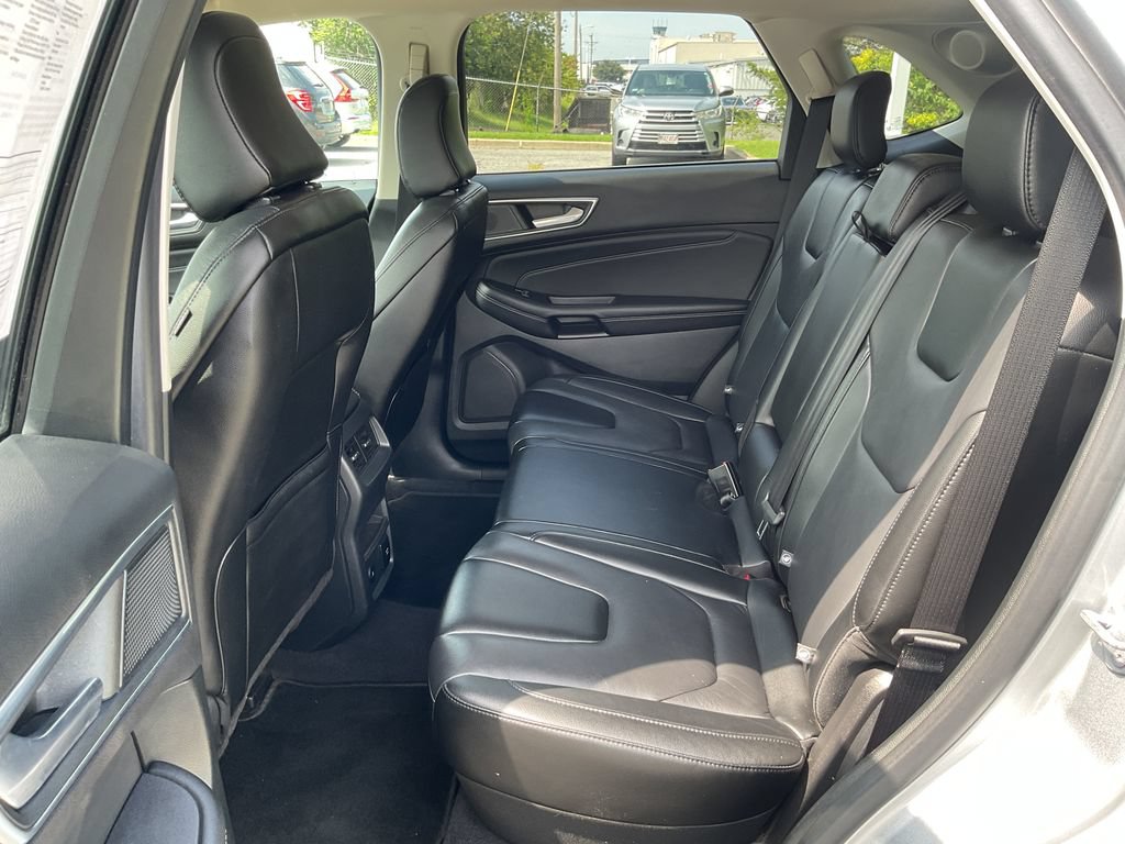 Used 2022 Ford Edge Titanium AWD/4WD image 19