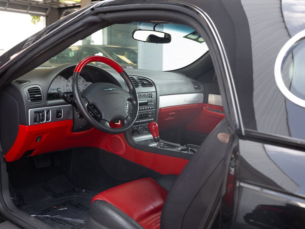 Used 2002 Ford Thunderbird RWD image 12