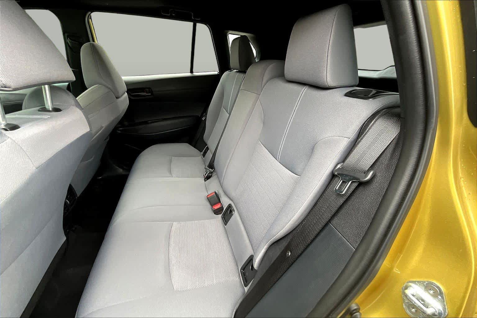 Used 2024 Toyota Corolla Cross AWD Hybrid w/ Moonroof Package image 20