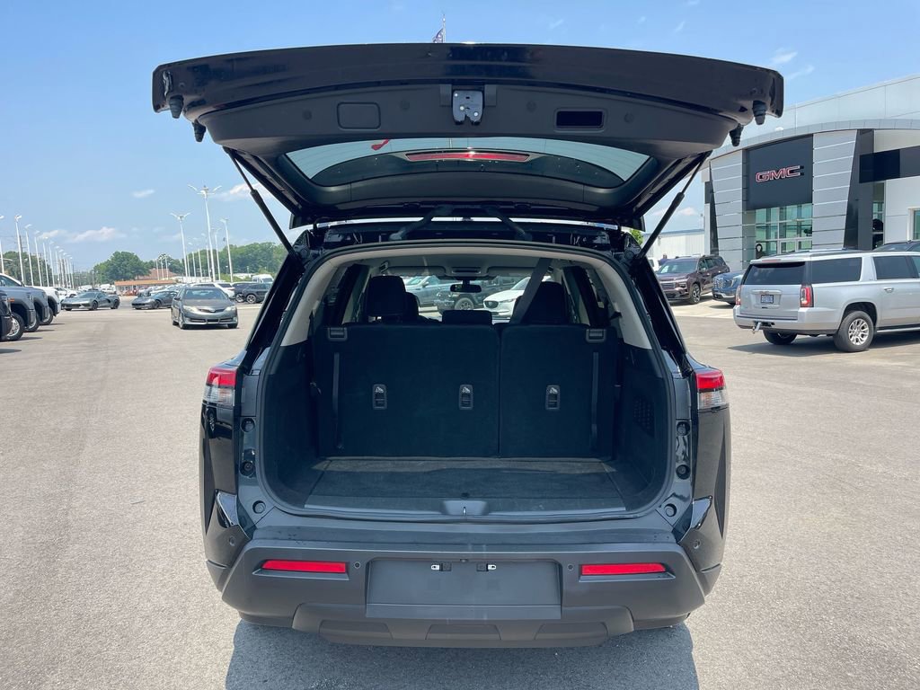 Used 2024 Nissan Pathfinder SV image 29