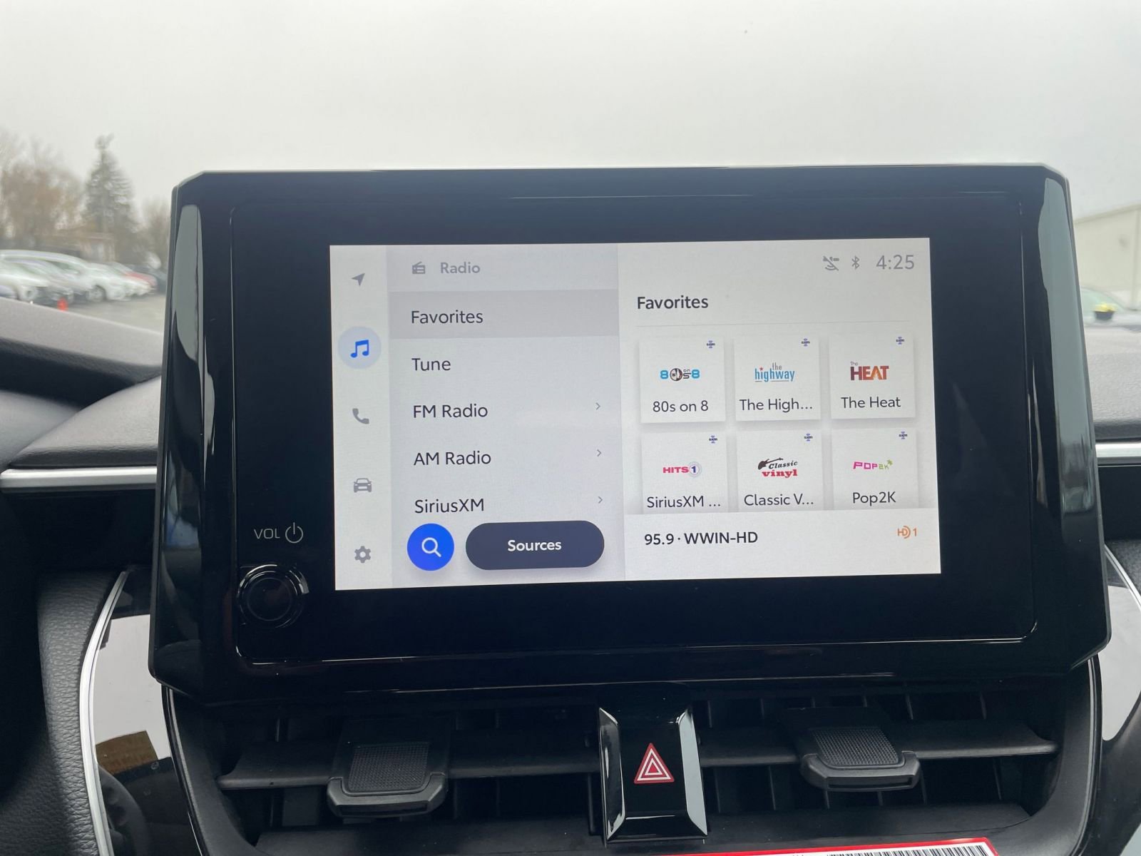 Used 2025 Toyota Corolla LE image 20