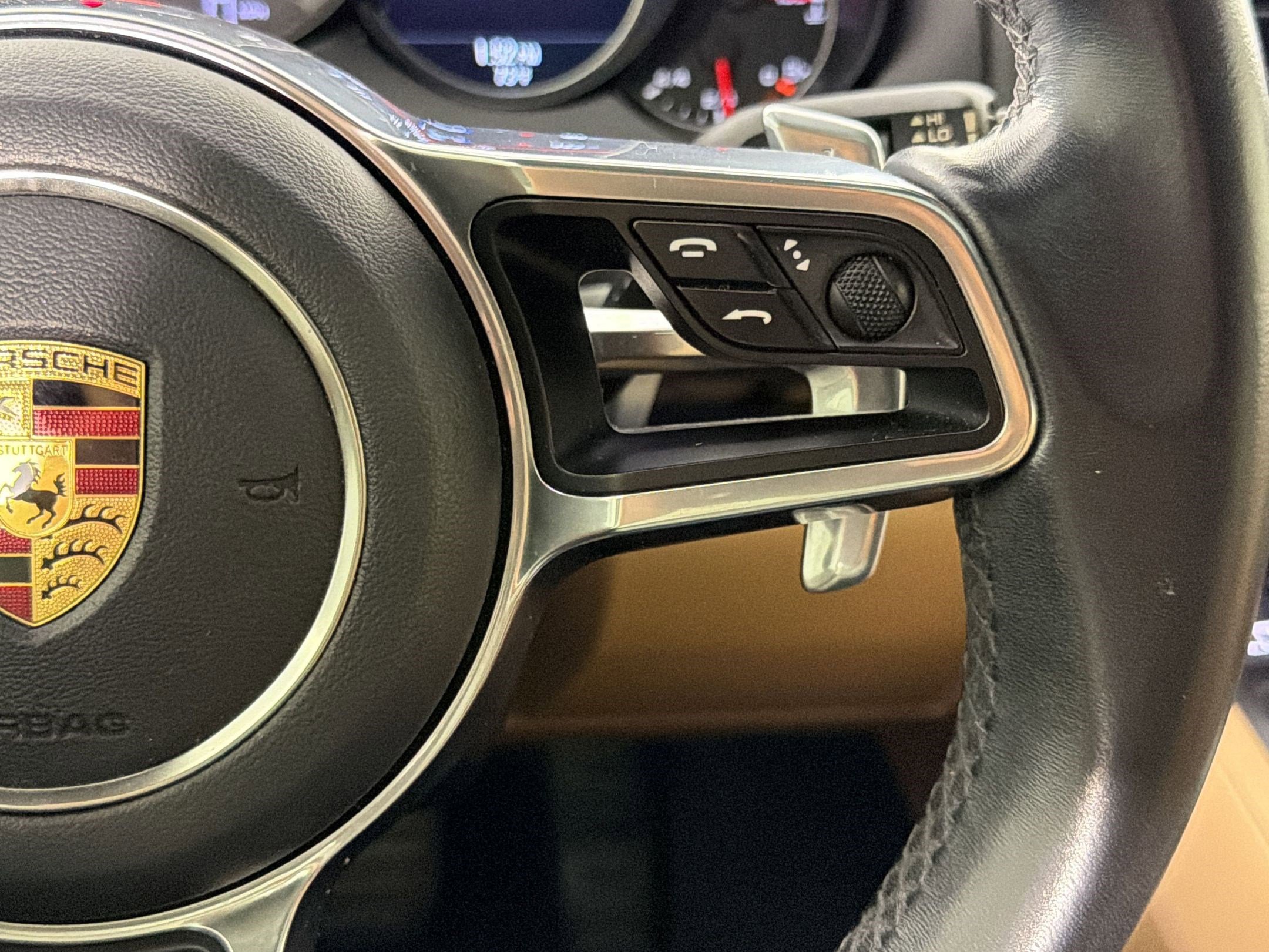 Used 2016 Porsche Cayenne image 23