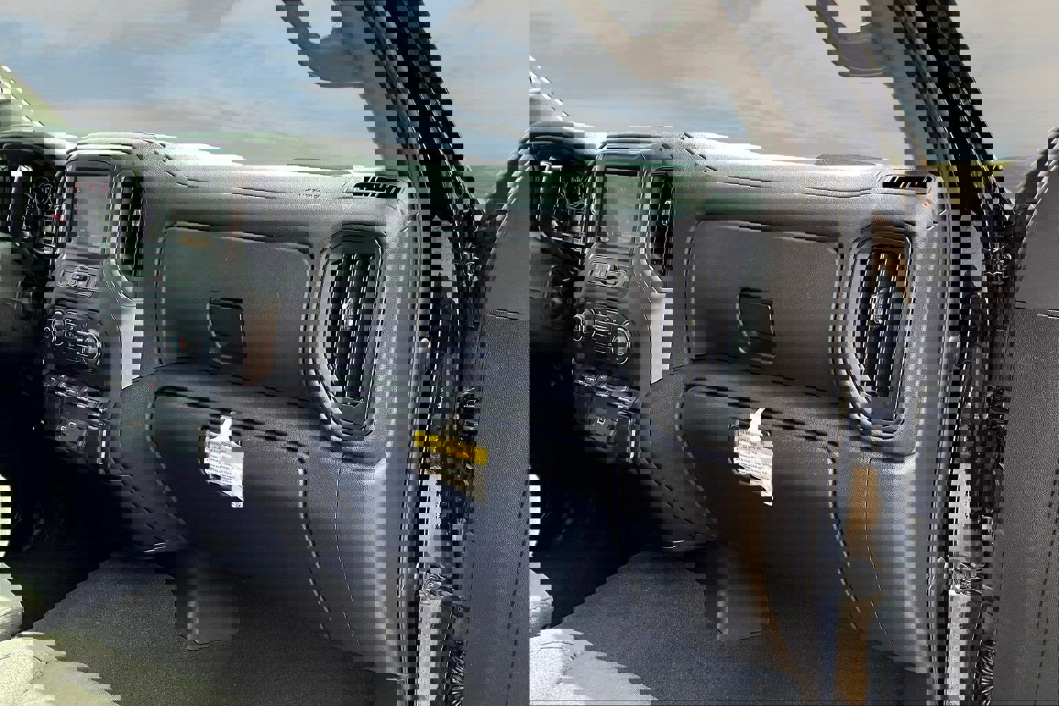 Used 2022 Chevrolet Silverado 1500 Custom Trail Boss image 18