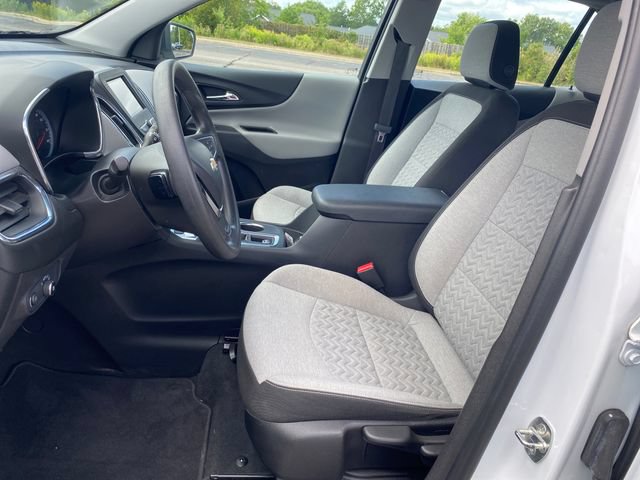 Used 2022 Chevrolet Equinox LS w/ Driver Confidence II Package AWD/4WD image 15
