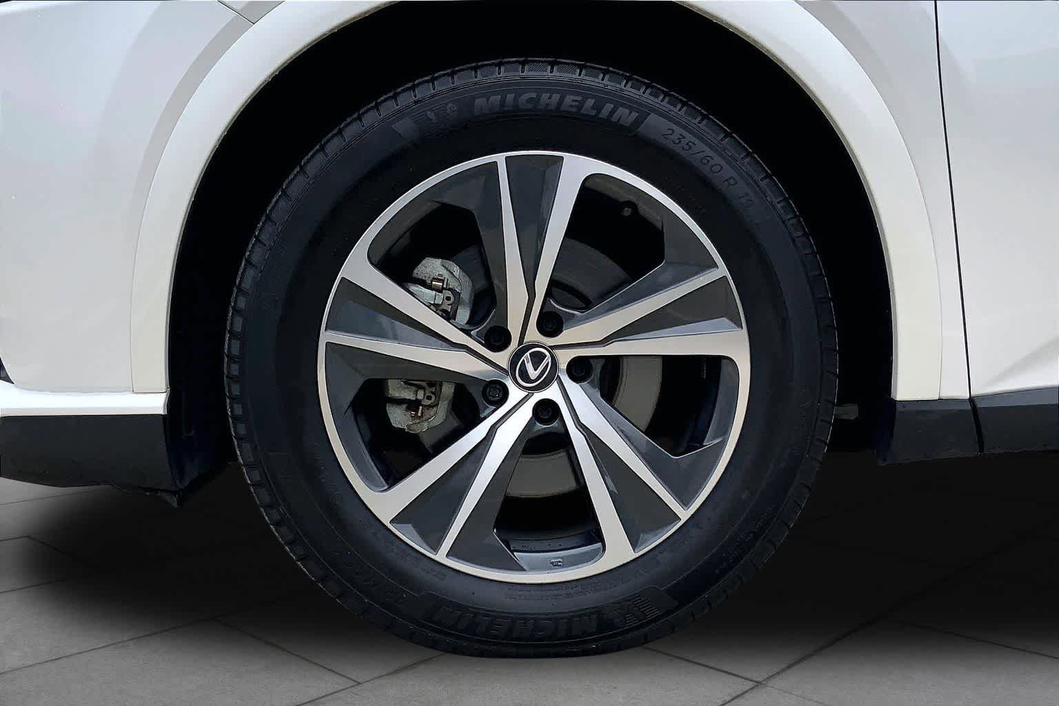 Used 2024 Lexus RX 350 FWD image 11