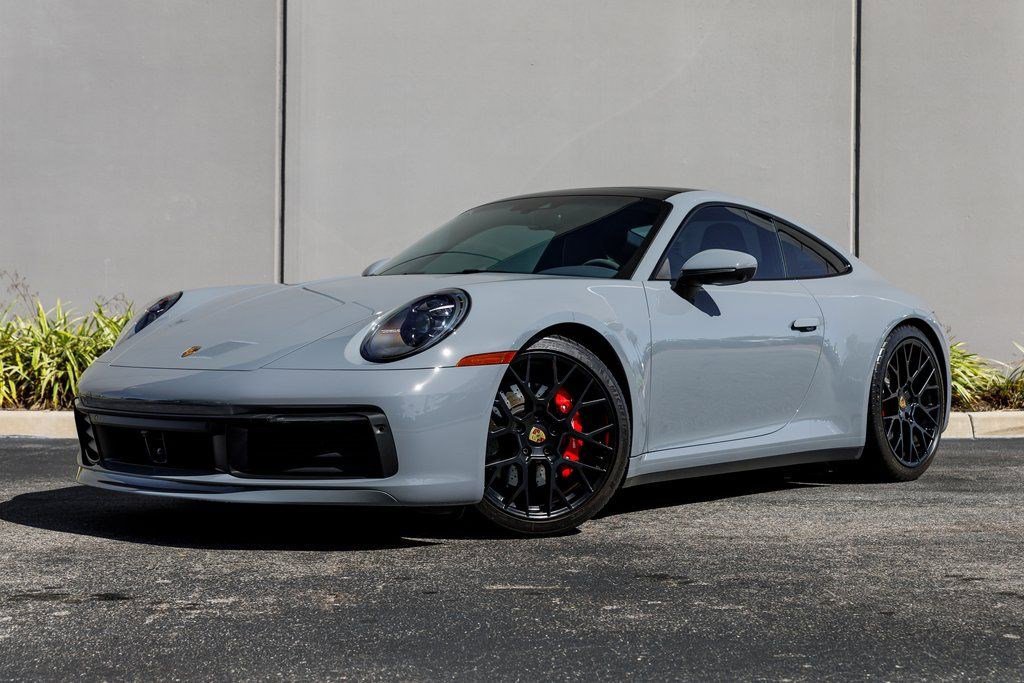 Used 2024 Porsche 911 Carrera S image 4