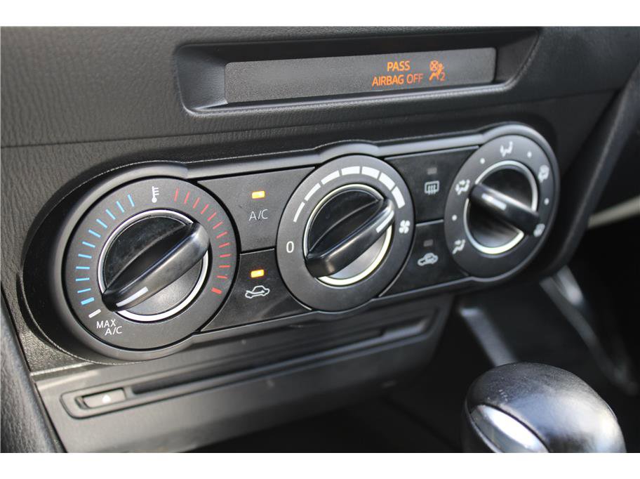 Used 2014 MAZDA MAZDA3 i Touring image 23