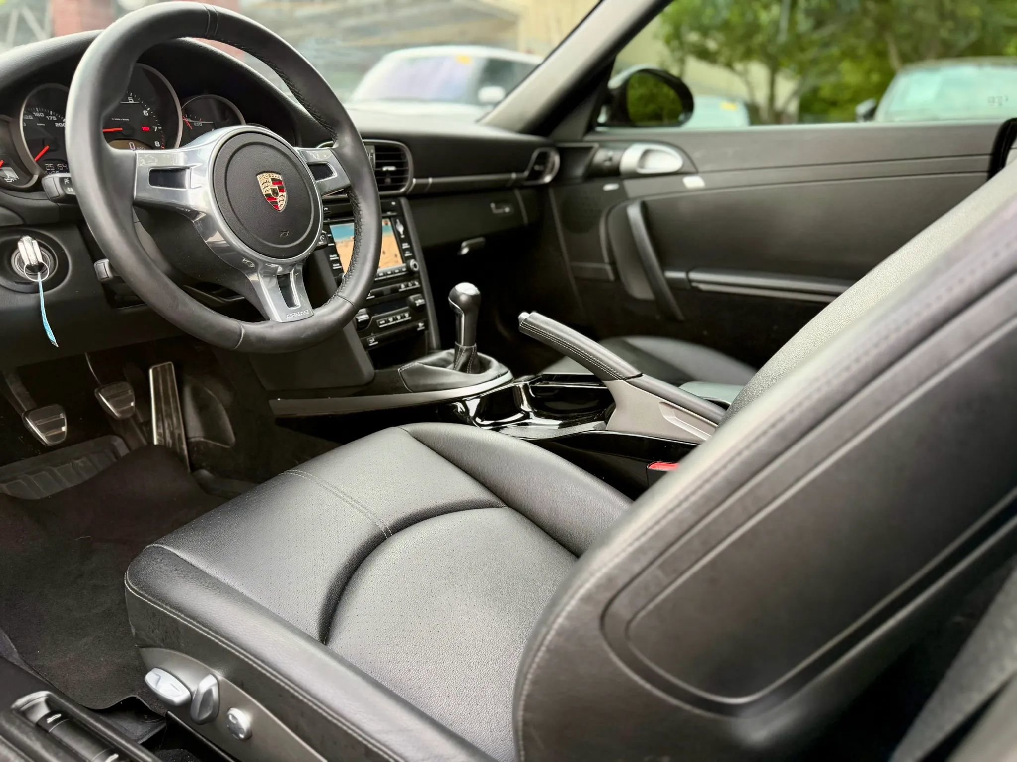 Used 2012 Porsche 911 Carrera Black Edition RWD image 31
