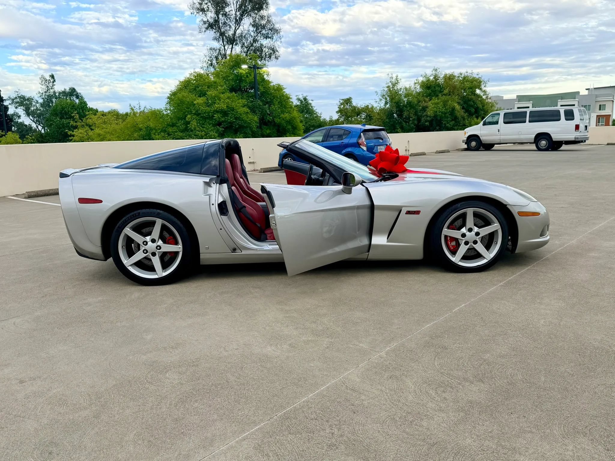 Used 2007 Chevrolet Corvette Coupe w/ Preferred Equipment Group RWD image 15