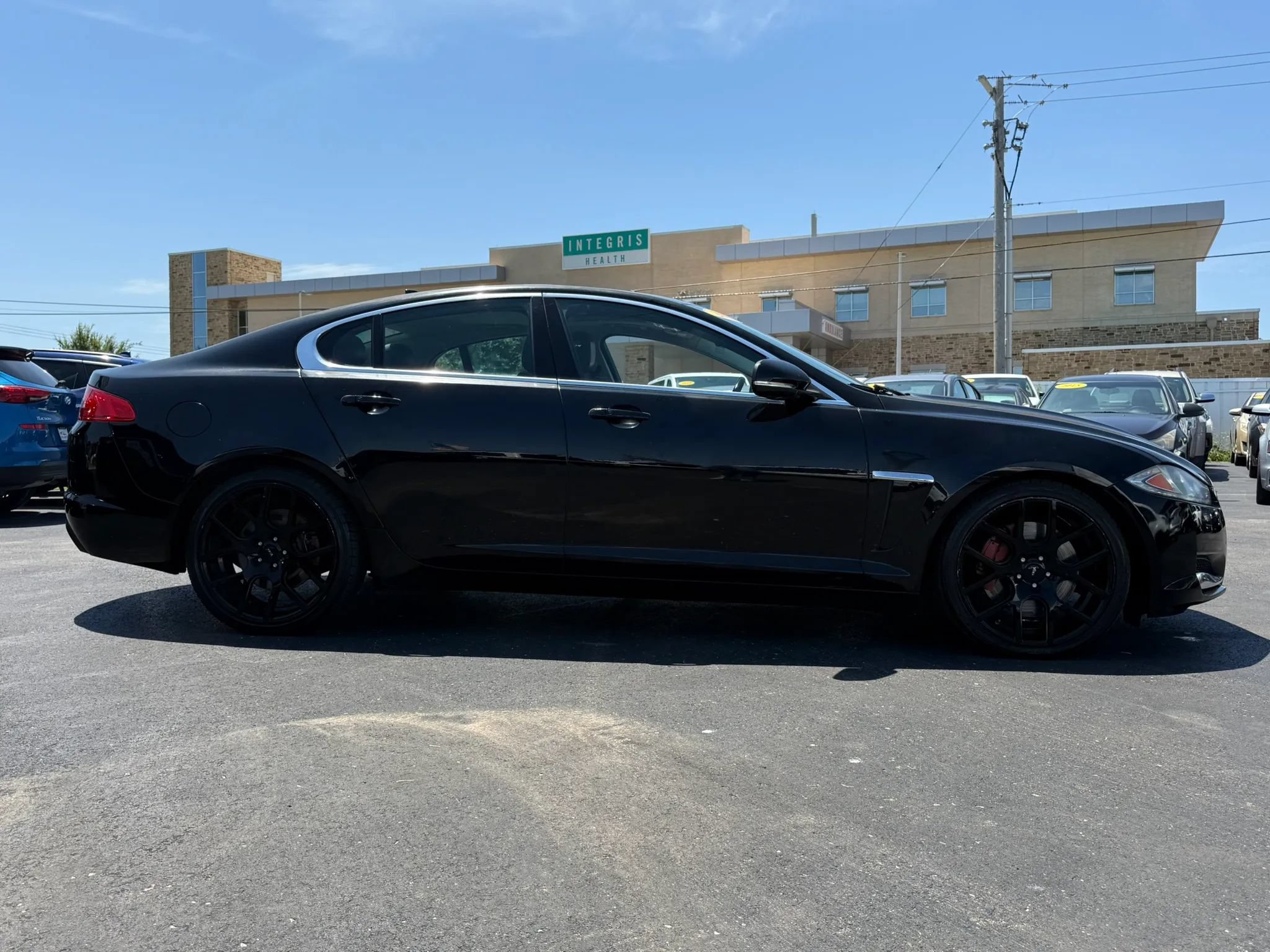Used 2015 Jaguar XF Portfolio RWD image 3