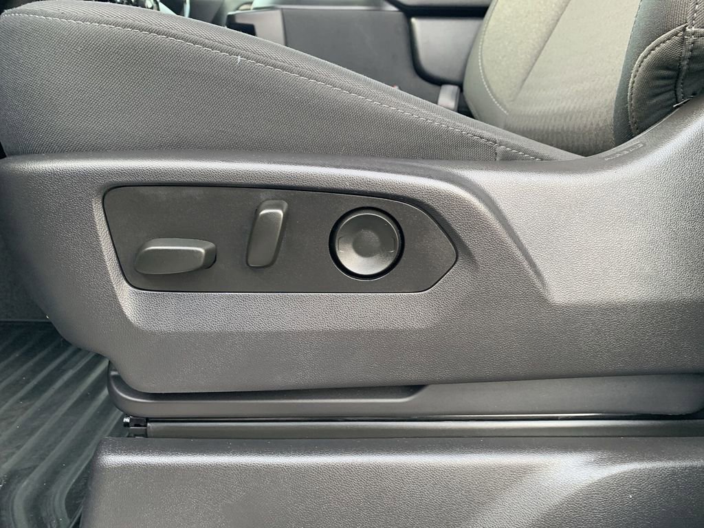 Used 2025 Chevrolet Silverado 1500 LT image 14