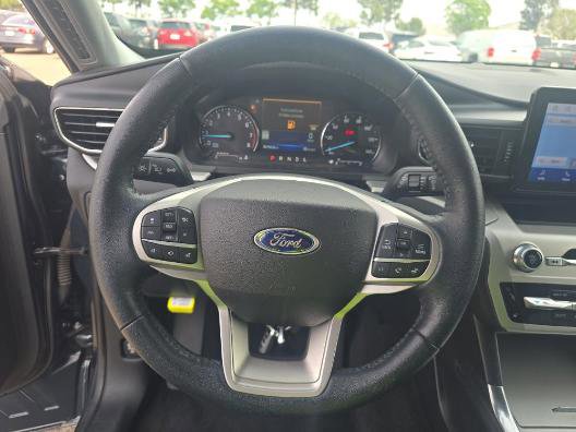 Used 2022 Ford Explorer XLT w/ Equipment Group 202A AWD/4WD image 10