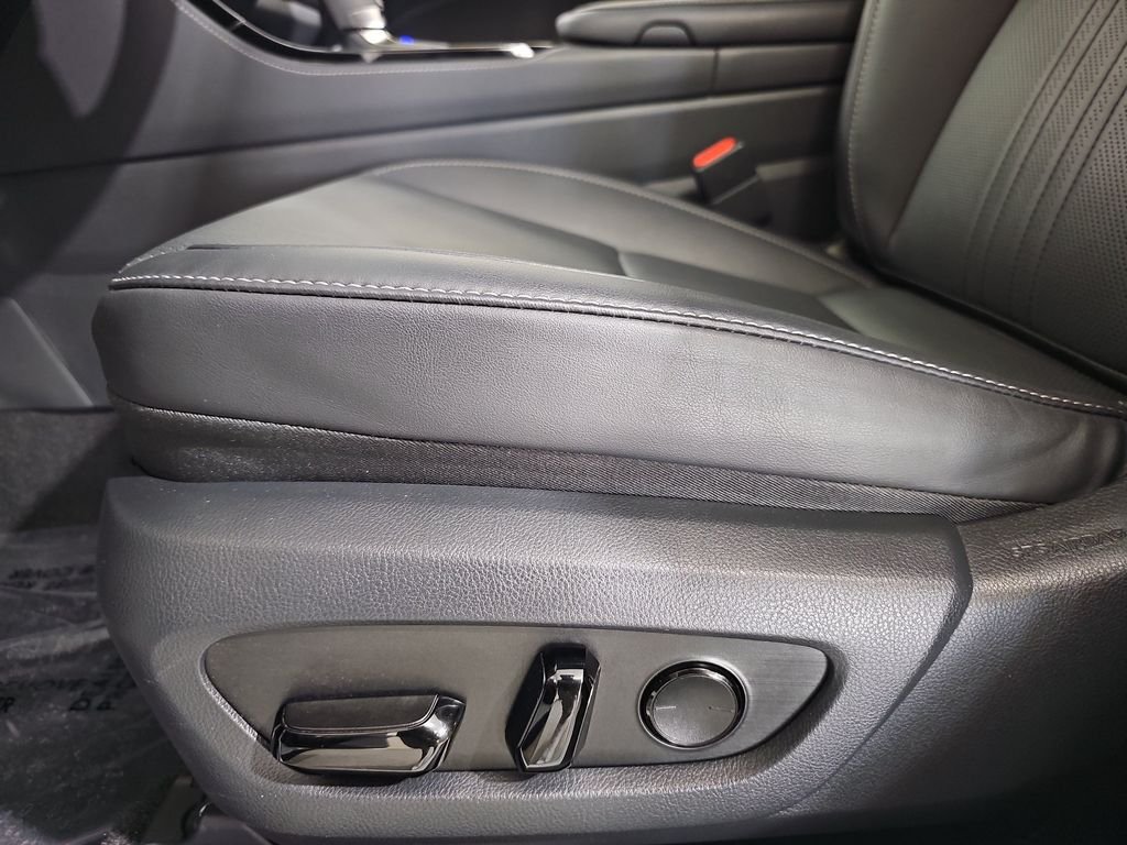 Used 2025 Lexus NX 350h AWD w/ Accessory Package (2T) image 31