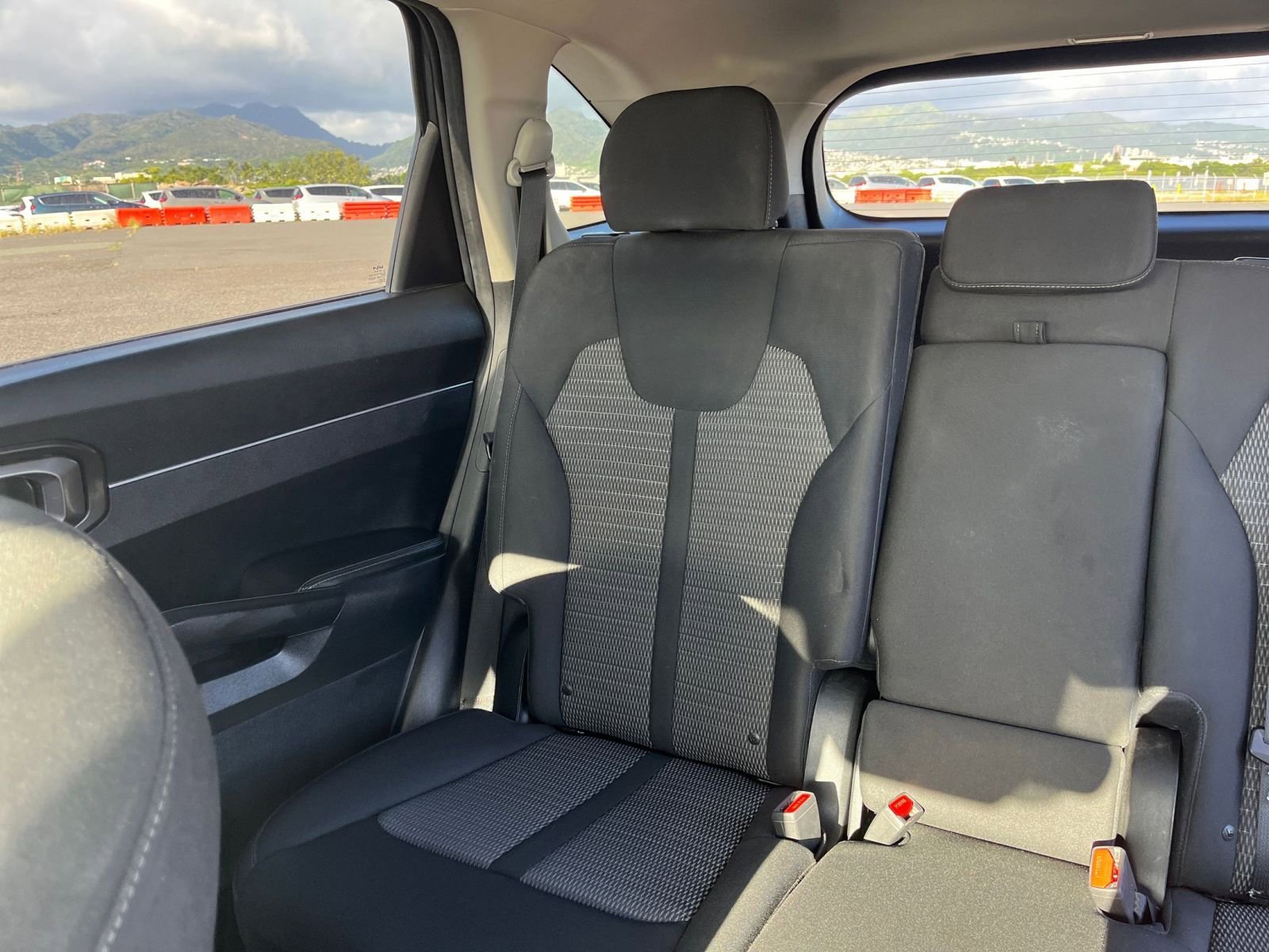 Used 2023 Kia Sorento LX FWD image 34