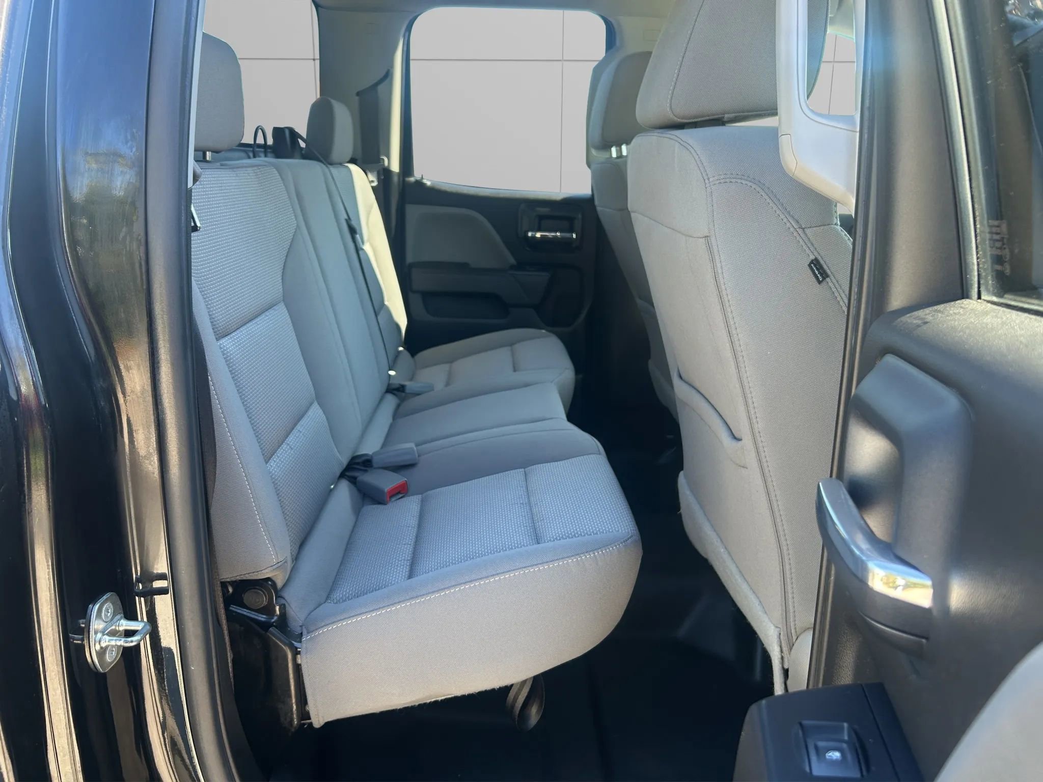 Used 2018 Chevrolet Silverado 1500 Custom w/ Trailering Package AWD/4WD image 14