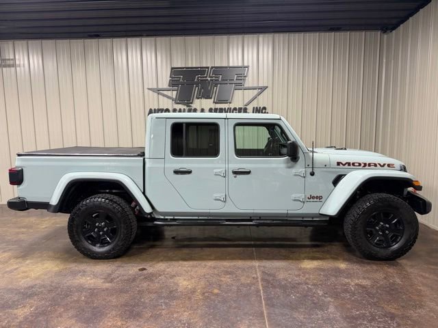 Used 2023 Jeep Gladiator Mojave w/ LED Lighting Group AWD/4WD image 7