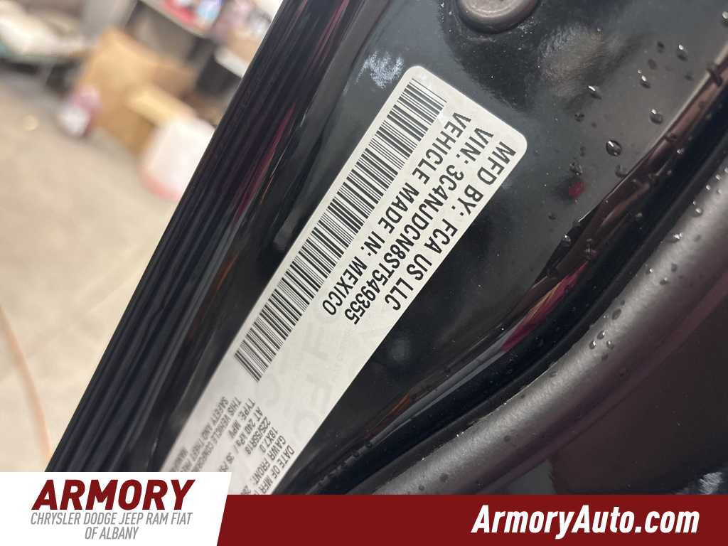 Used 2025 Jeep Compass Limited image 40