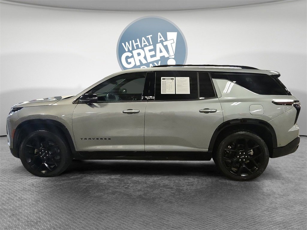 Certified 2024 Chevrolet Traverse RS w/ LPO, Floor Liner Package image 7