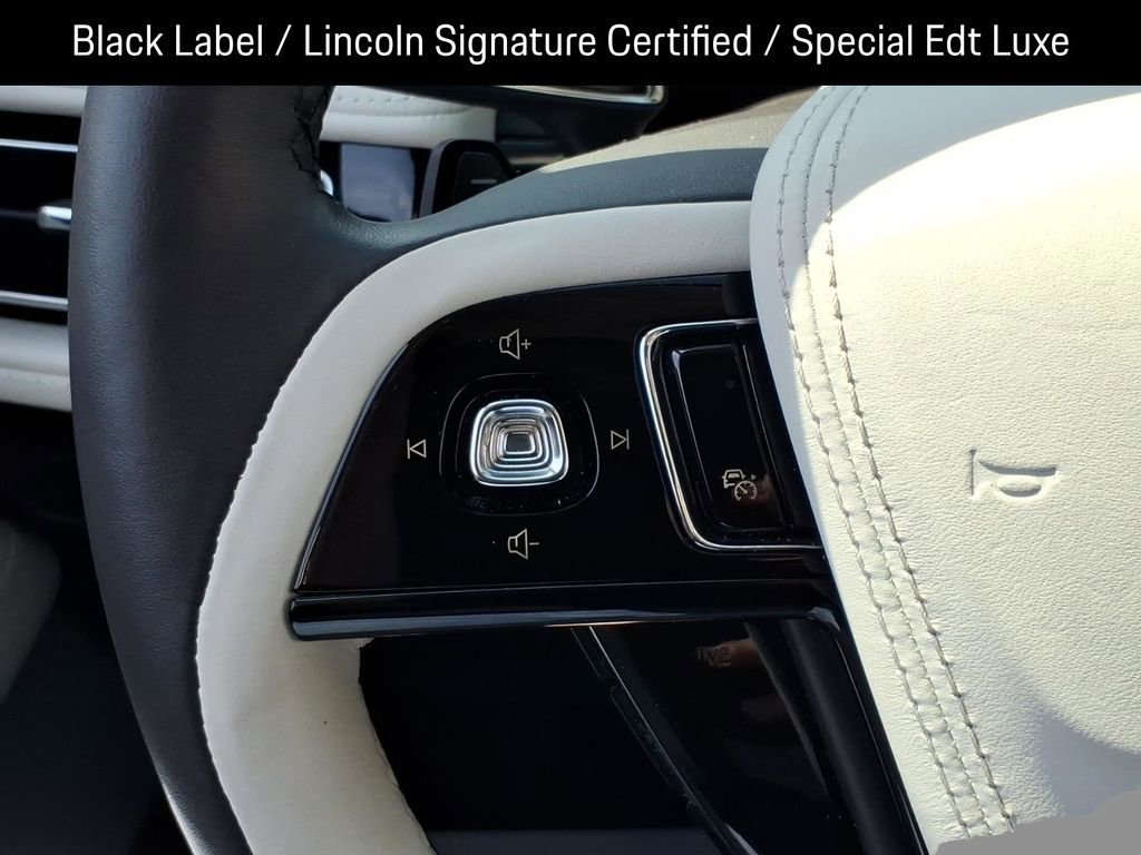 Certified 2024 Lincoln Aviator Black Label image 23