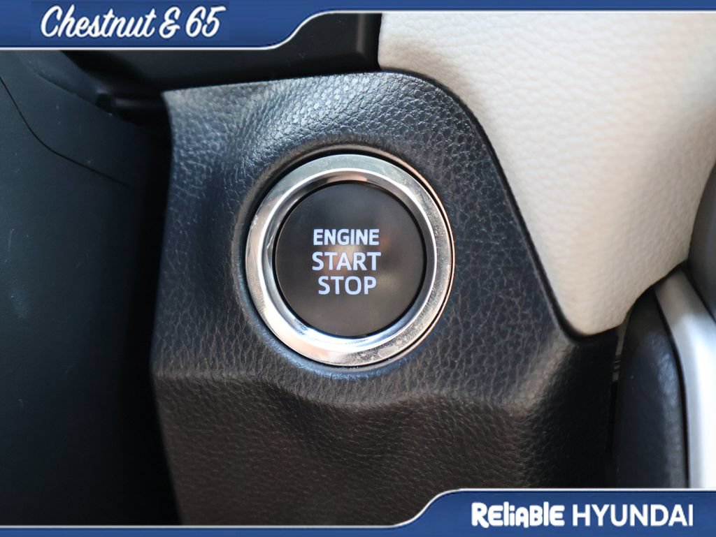 Used 2022 Toyota RAV4 XLE Premium AWD/4WD image 33
