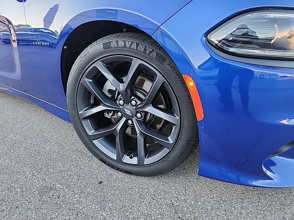 Used 2022 Dodge Charger R/T w/ Blacktop Package RWD image 3
