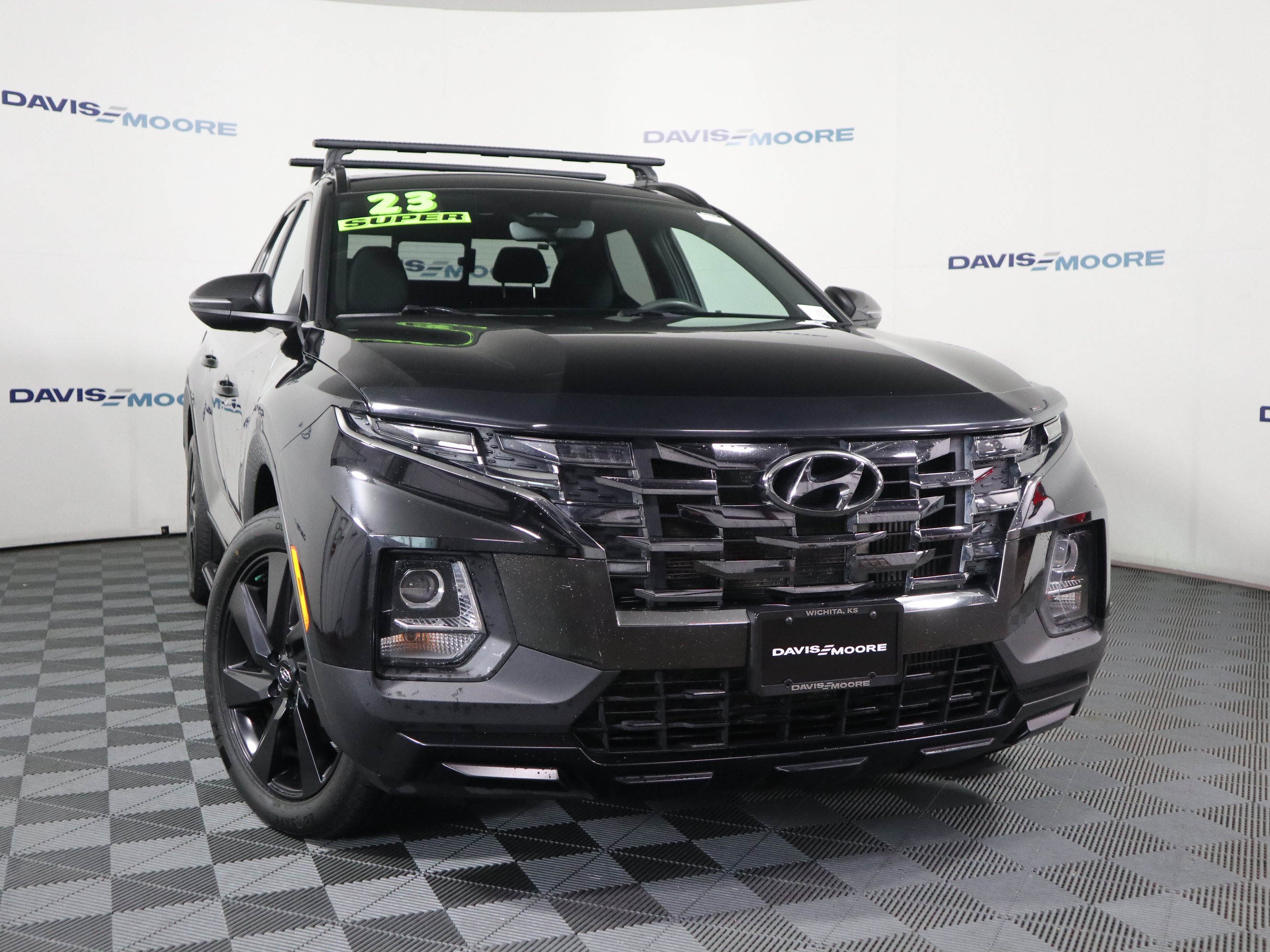 Used 2023 Hyundai Santa Cruz Night AWD/4WD image 2