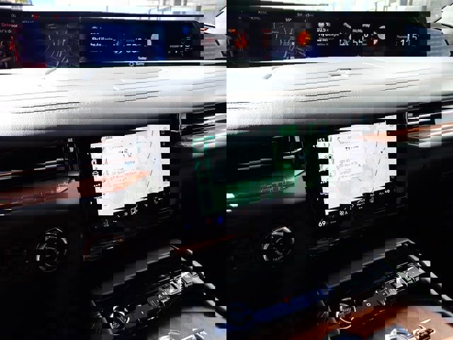 New 2025 Lincoln Navigator L Black Label image 22