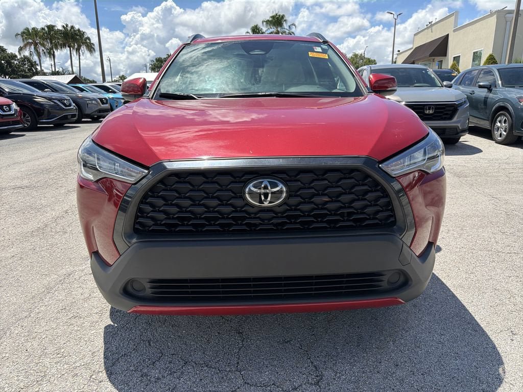 Used 2024 Toyota Corolla Cross LE FWD image 9