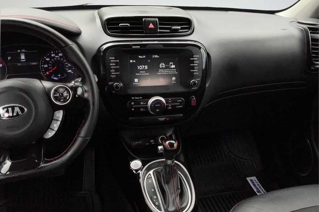Used 2017 Kia Soul ! FWD image 16
