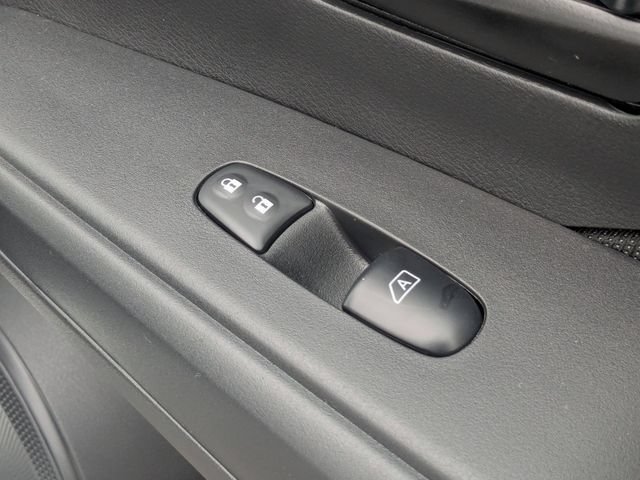 New 2025 Nissan Kicks Play S FWD image 32