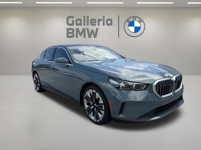 Used 2026 BMW 540i xDrive AWD/4WD image 4