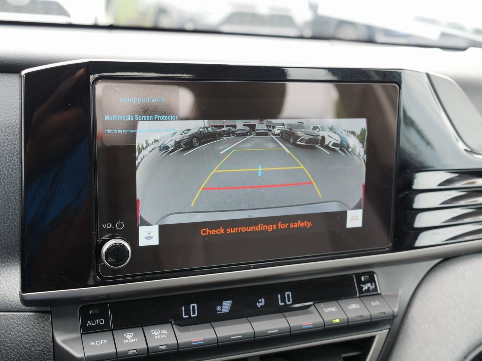 Used 2025 Toyota Camry LE image 21