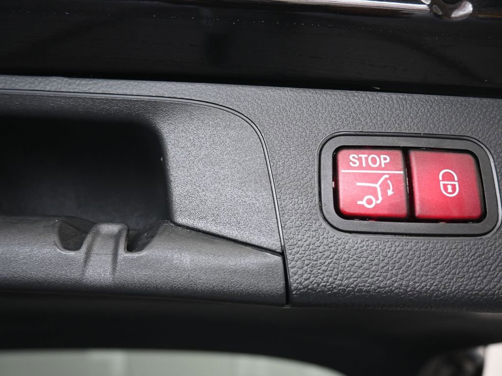 Used 2020 Mercedes-Benz GLC 43 AMG 4MATIC w/ Parking Assistance Package image 51