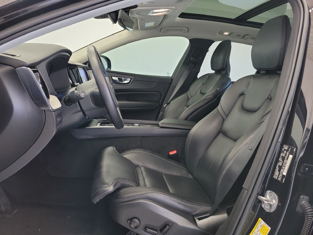 Used 2022 Volvo XC60 T8 Inscription w/ Advanced Package AWD/4WD image 23