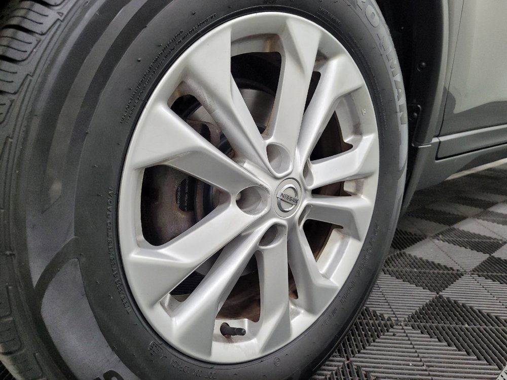 Used 2016 Nissan Rogue SV AWD/4WD image 31