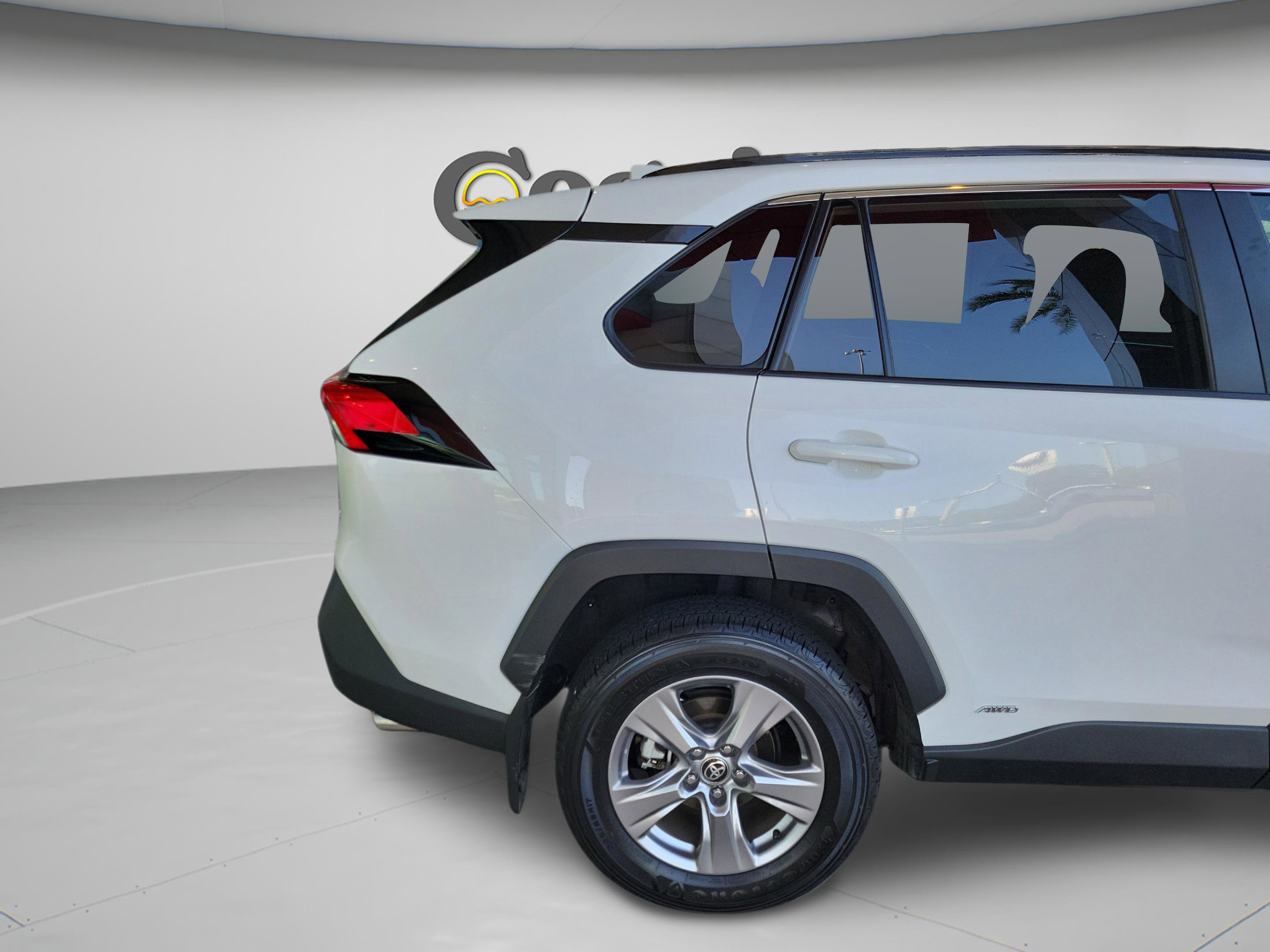 Certified 2025 Toyota RAV4 LE image 28
