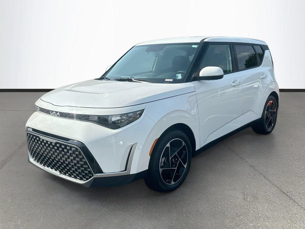Certified 2024 Kia Soul EX FWD image 3