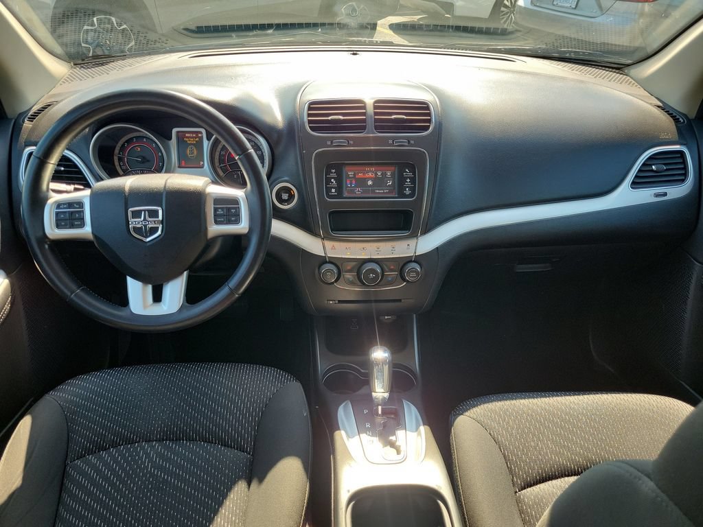 Used 2018 Dodge Journey SE w/ Connectivity Group FWD image 12