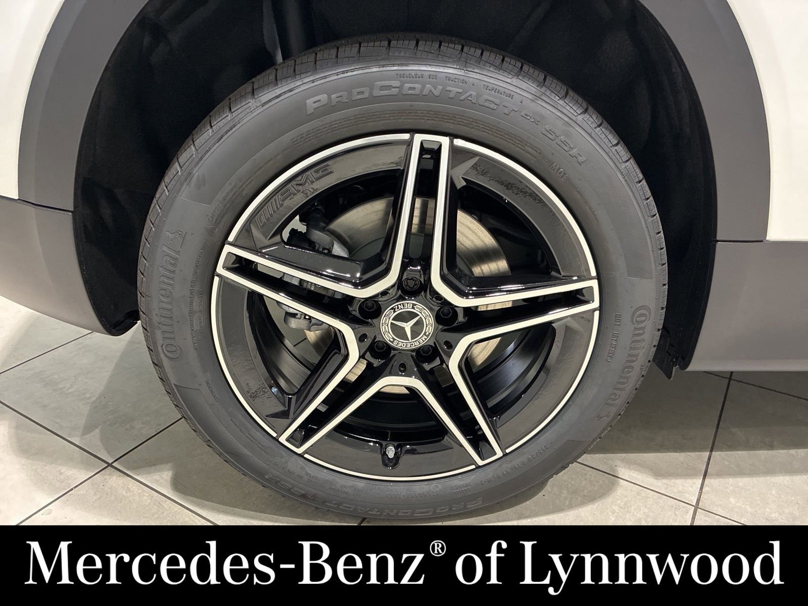 New 2026 Mercedes-Benz GLB 250 4MATIC image 5