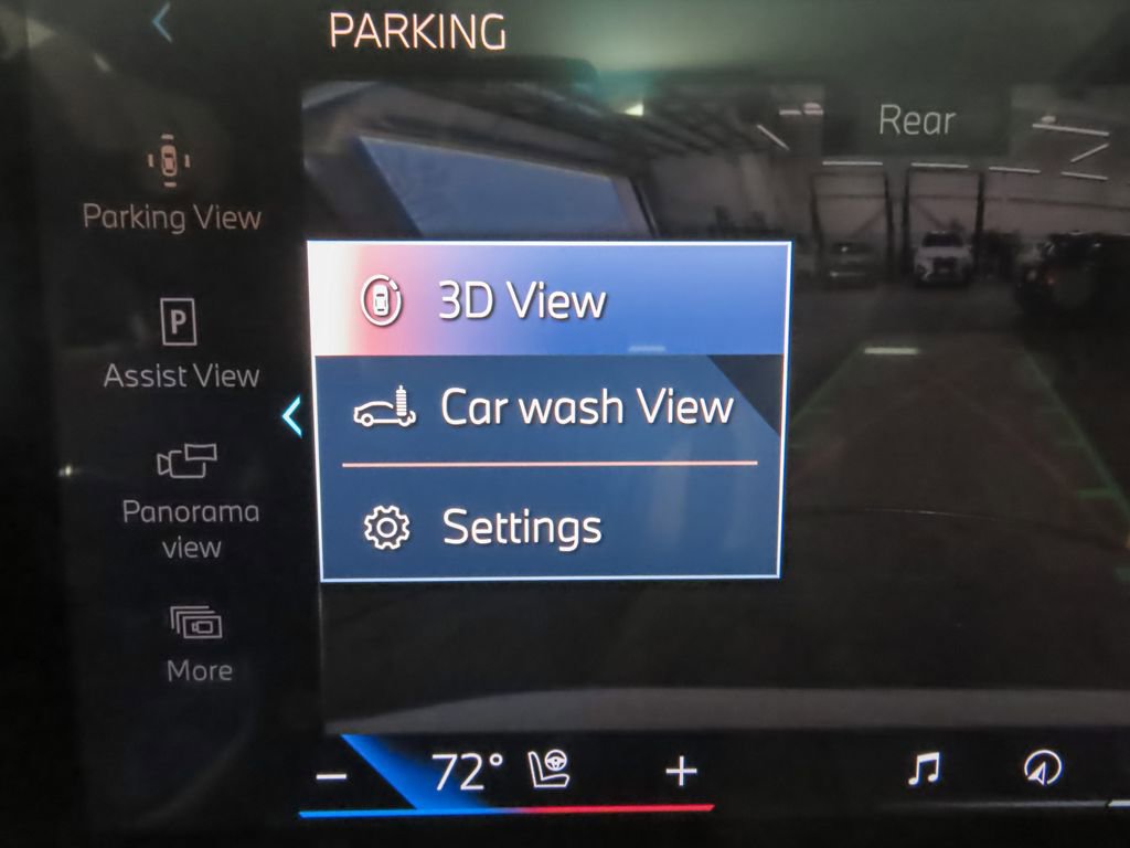 Used 2025 BMW X7 xDrive40i w/ Parking Assistance Package AWD/4WD image 21