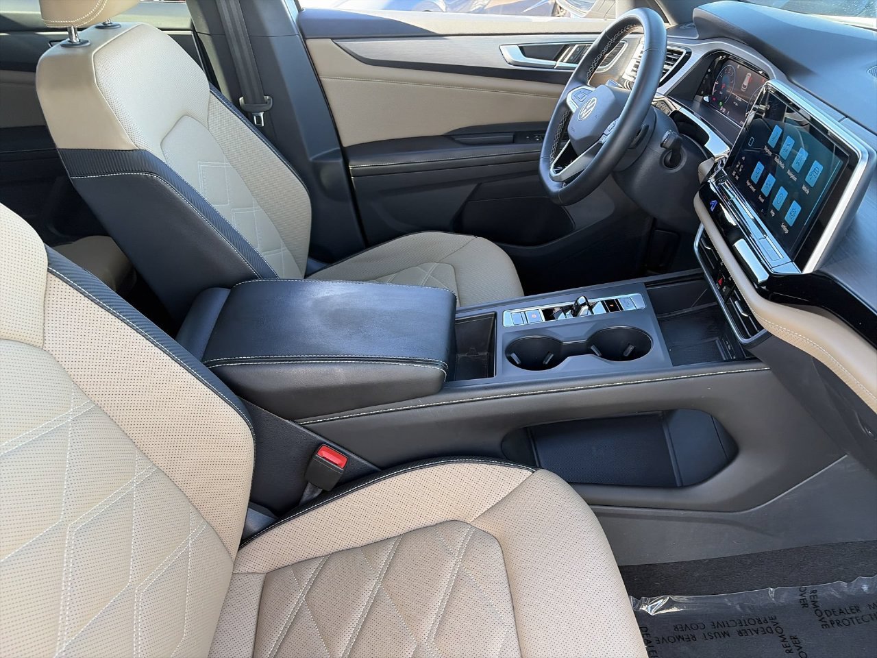 Used 2024 Volkswagen Atlas Cross Sport SE FWD image 11