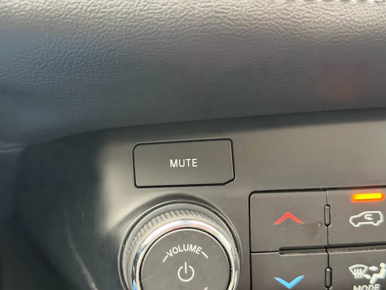 Used 2022 Dodge Durango SXT RWD image 30