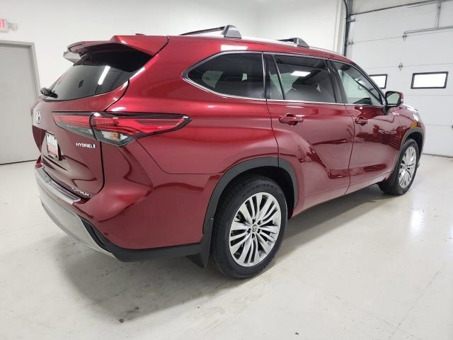 Used 2023 Toyota Highlander Platinum AWD/4WD image 12