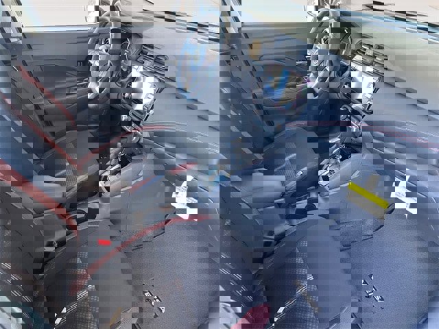 New 2025 Nissan Versa SR w/ Trunk Package image 15